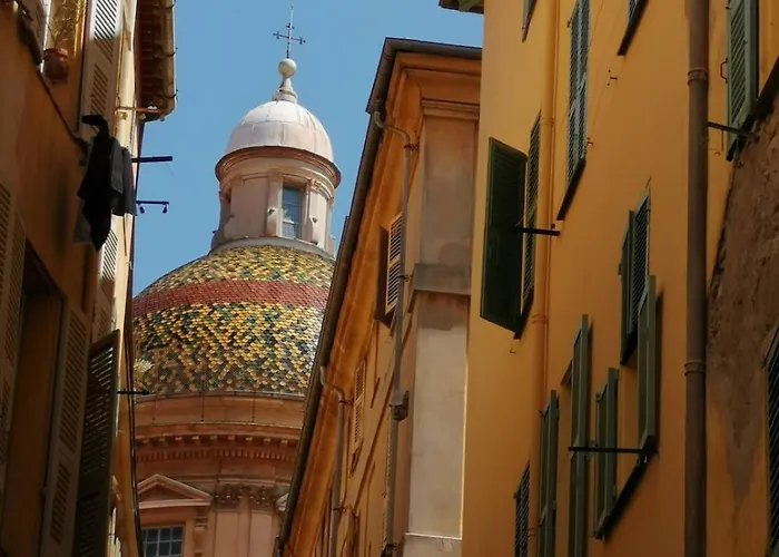 Bohemian Style And Luminous Balcony Nizza
