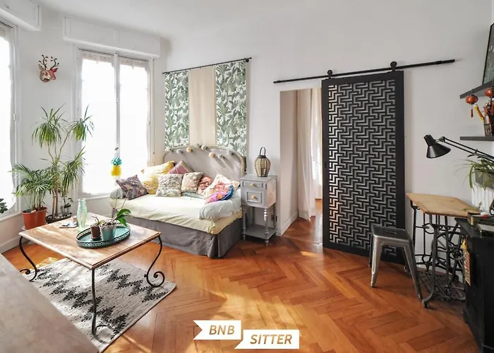 Bohemian Style And Luminous Balcony *