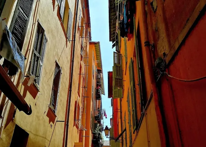 Bohemian Style And Luminous Balcony Apartment Nizza
