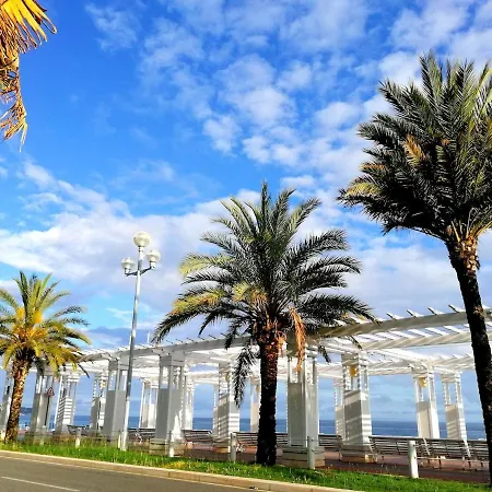 Bohemian Style And Luminous Balcony Apartament Nicea