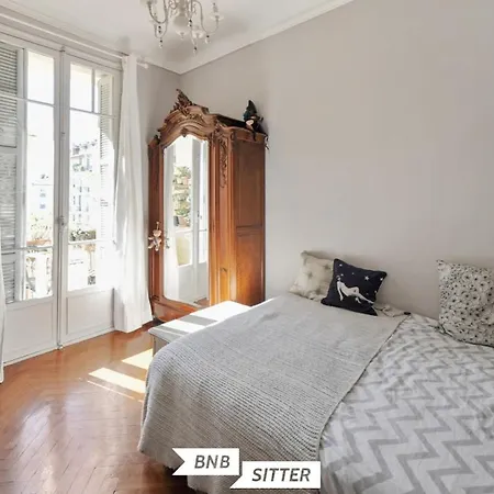 Apartament Bohemian Style And Luminous Balcony Nicea