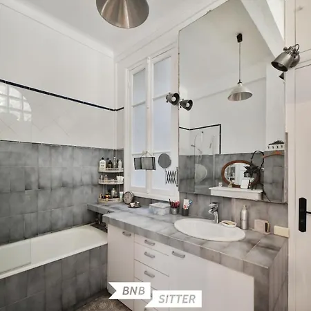 Bohemian Style And Luminous Balcony Apartament *